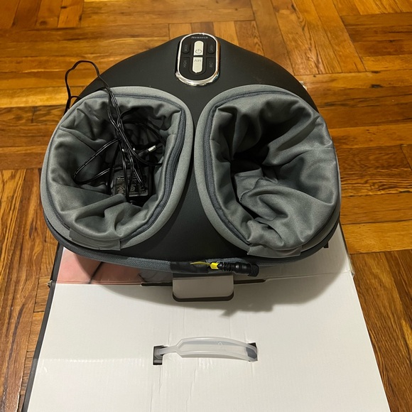 NEKTECK Shiatsu Foot Massager Machine W/ AIR COMPRESSION - Picture 5 of 5